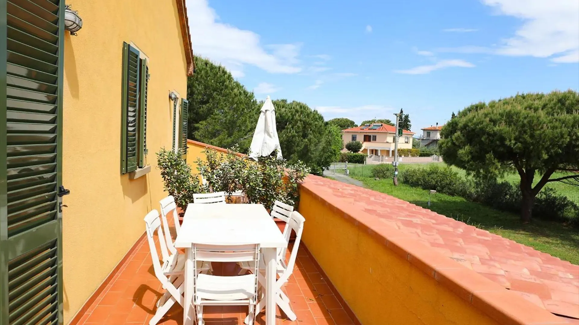 Il Gelso Di Francesco - N6 Villa Cecina  0*, Cecina (Livorno) Italy