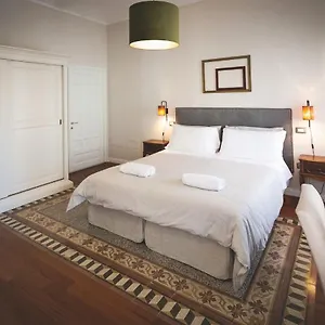 Guest house Piazza Duomo Deluxe, Cecina (Livorno)